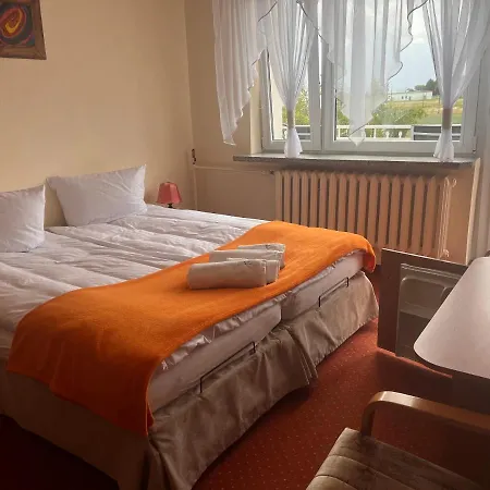 Marlena Проживание в семье