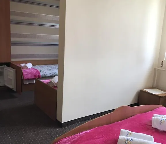 ホームステイ Marlena